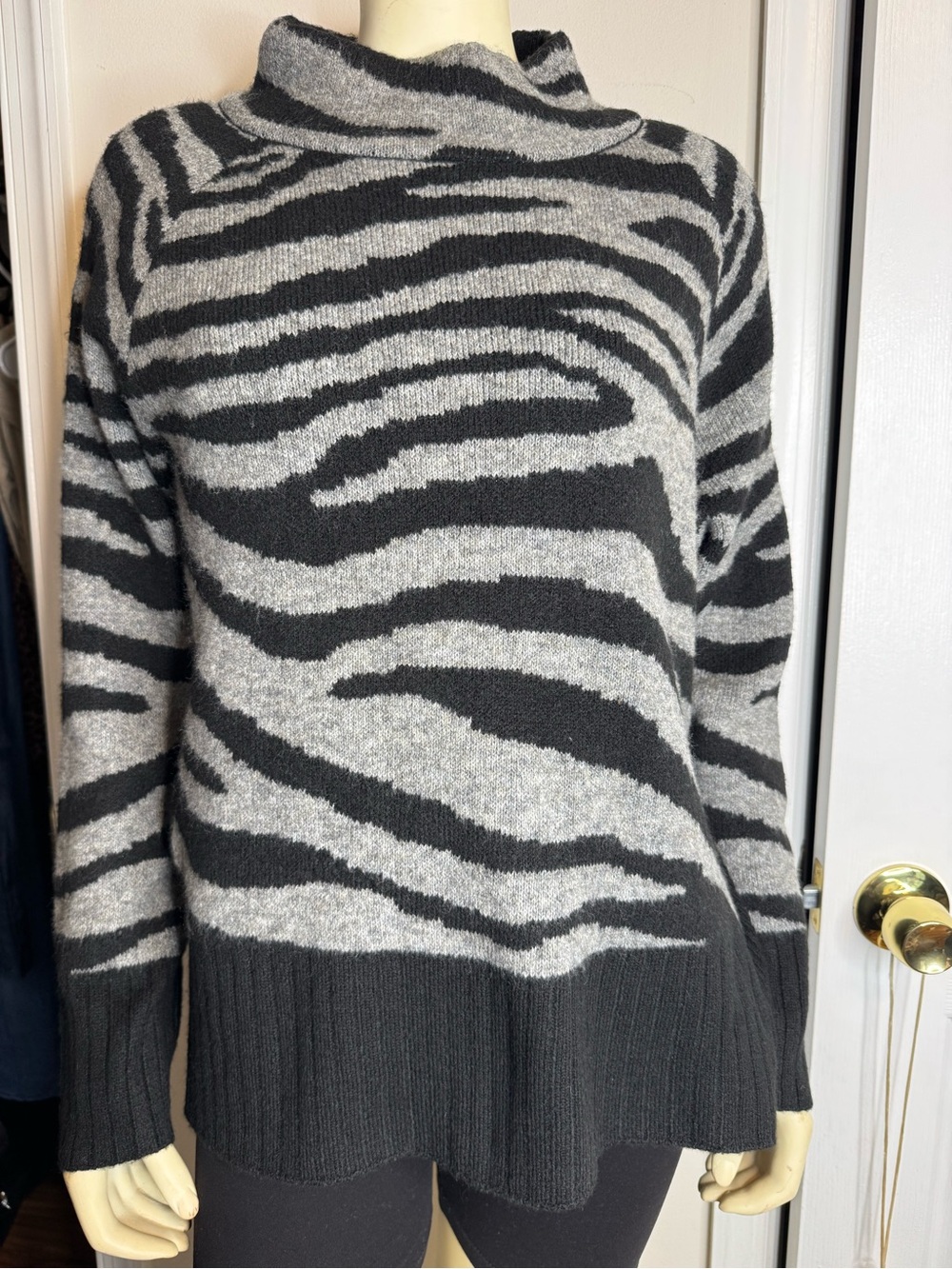 Black & Grey Animal Print  Camo Sweater by beach lunch lounge size xl